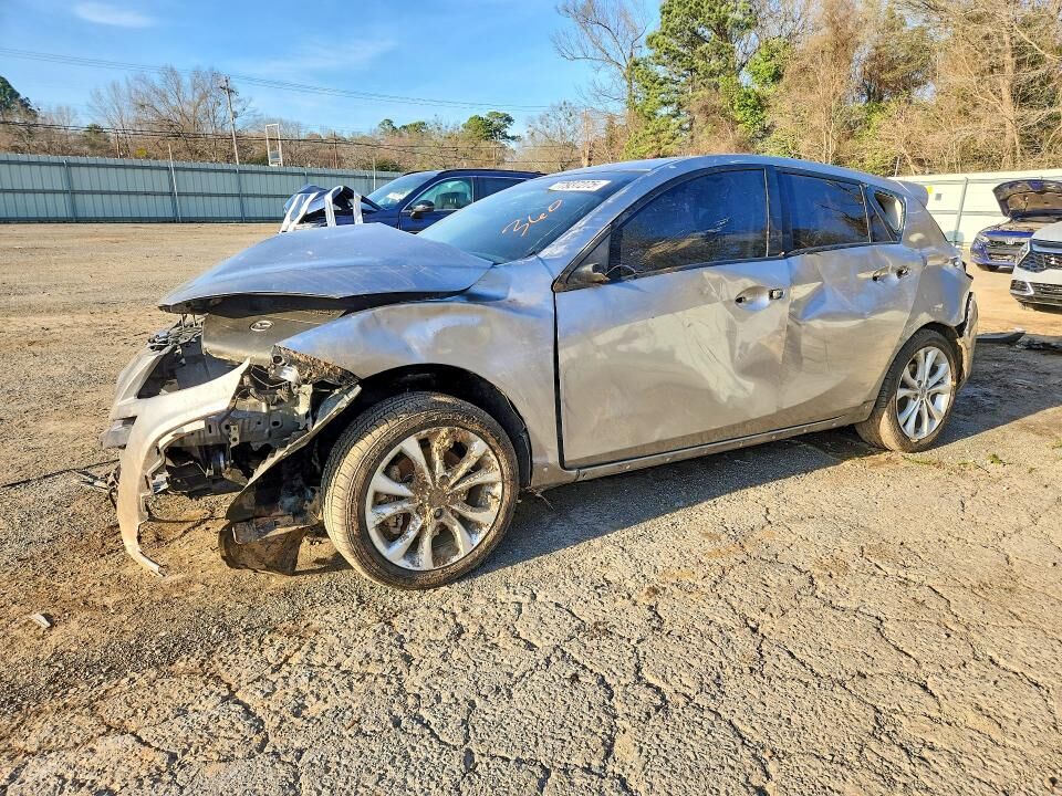 2011 MAZDA Mazda3