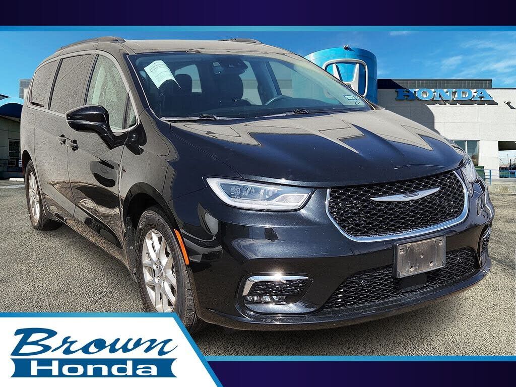 2022 CHRYSLER Pacifica