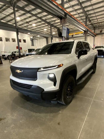 2024 CHEVROLET Silverado EV