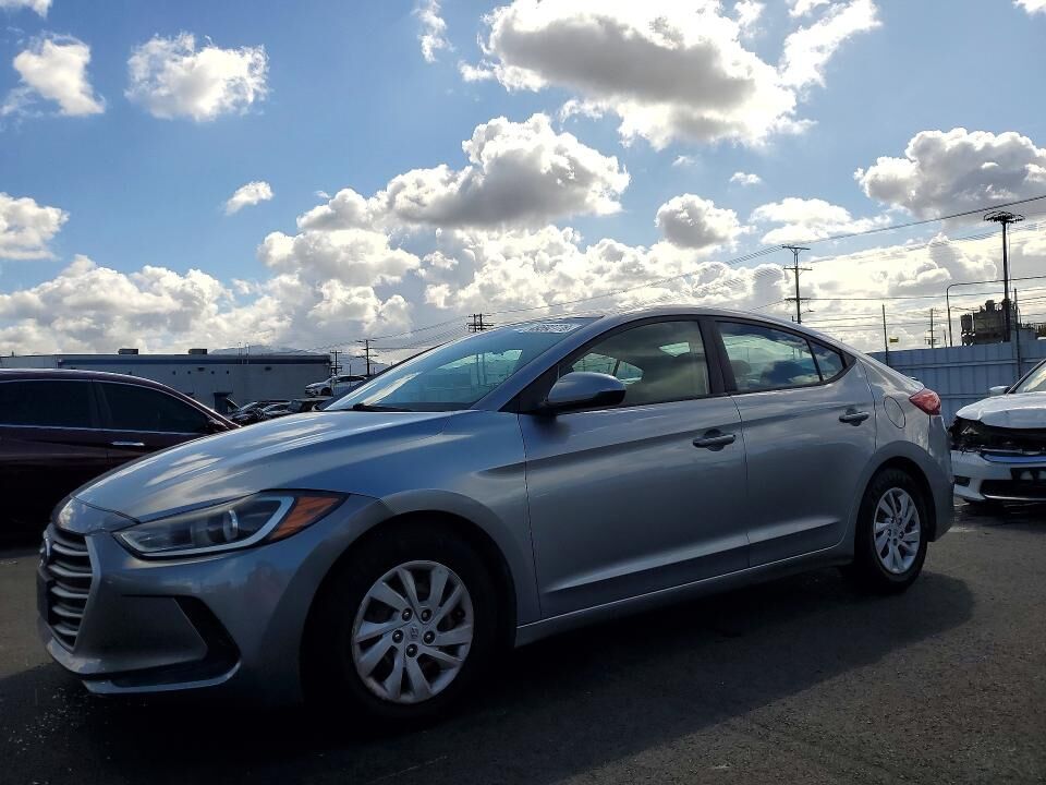 2017 HYUNDAI Elantra