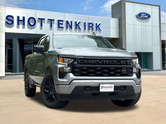 2024 CHEVROLET Silverado