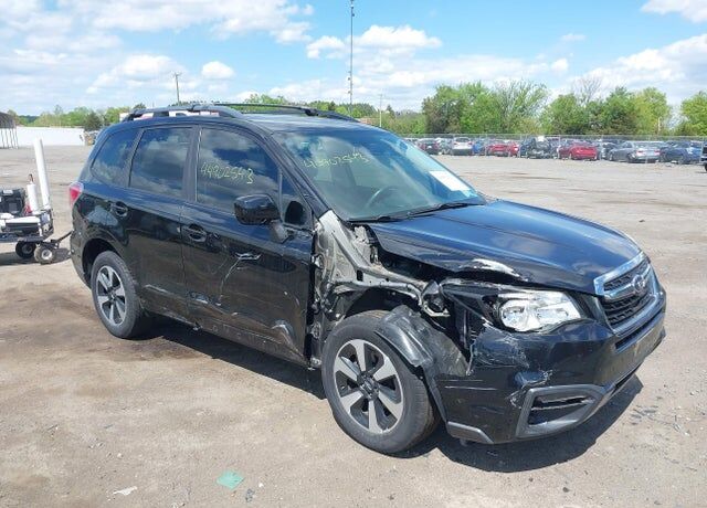 2018 SUBARU Forester
