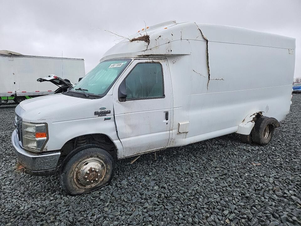 2011 FORD E-350
