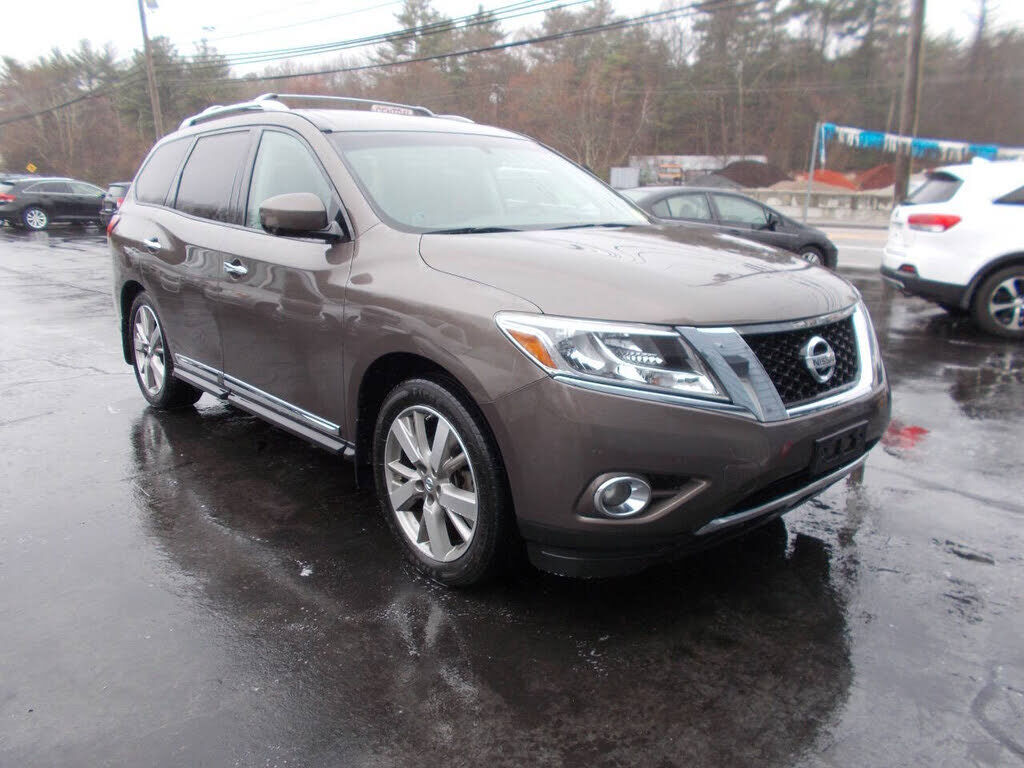 2016 NISSAN Pathfinder