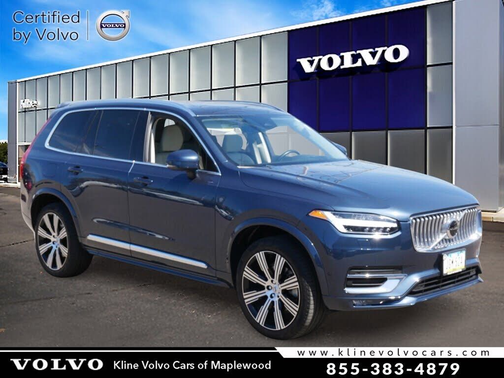 2023 VOLVO XC90