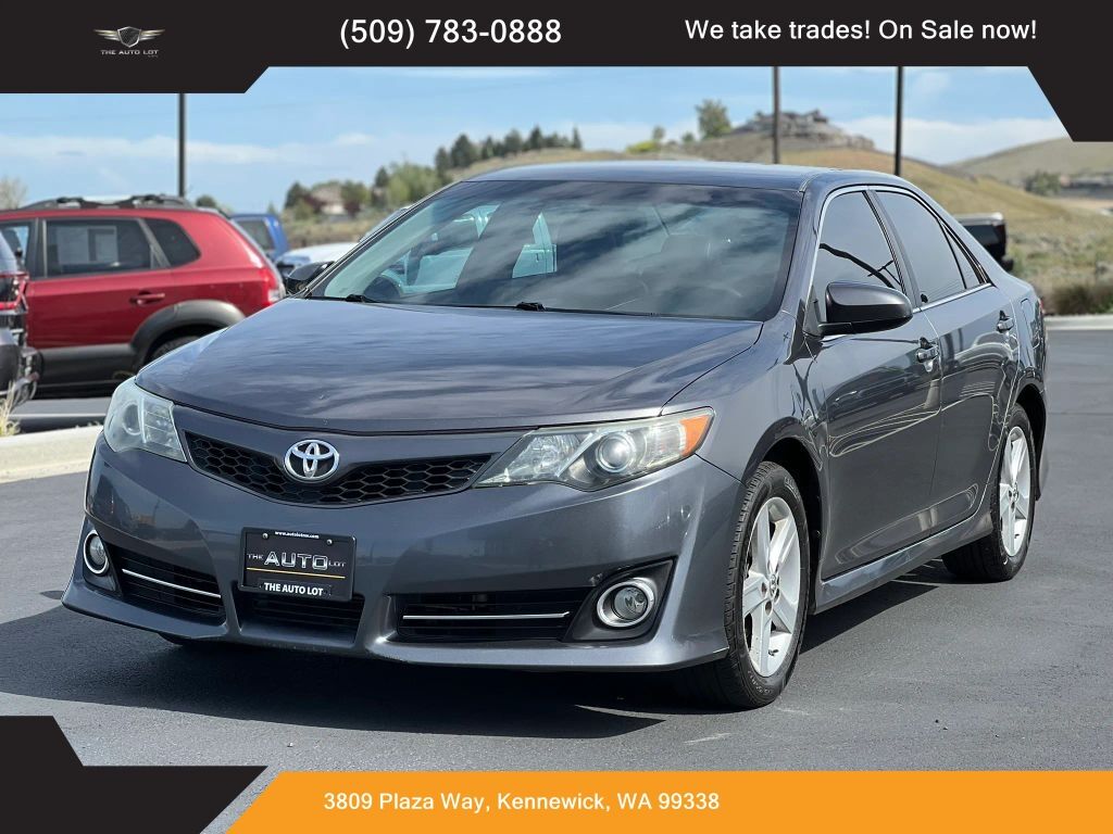 2013 TOYOTA Camry