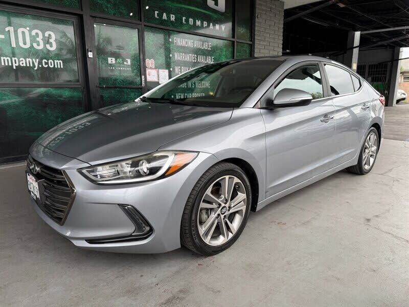 2017 HYUNDAI Elantra