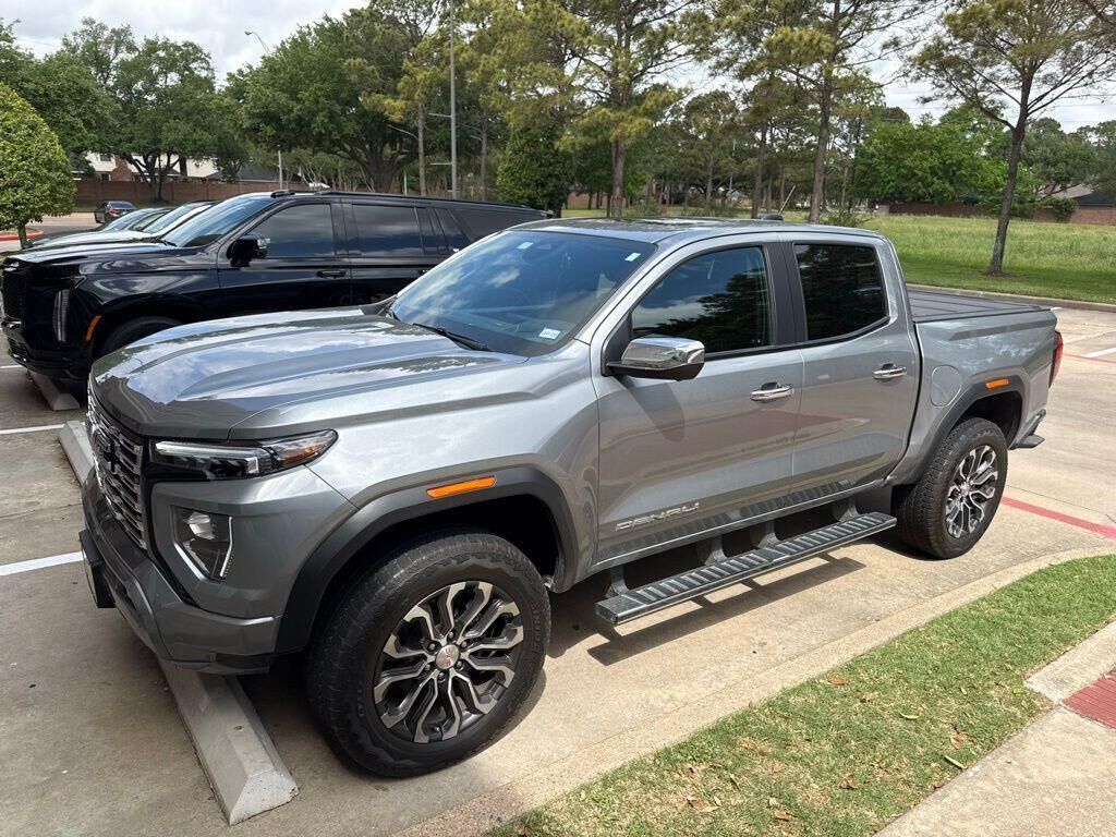 2024 GMC Canyon