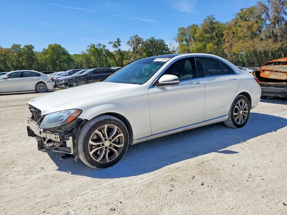 2016 MERCEDES-BENZ C-Class