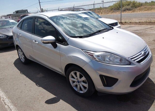 2013 FORD Fiesta