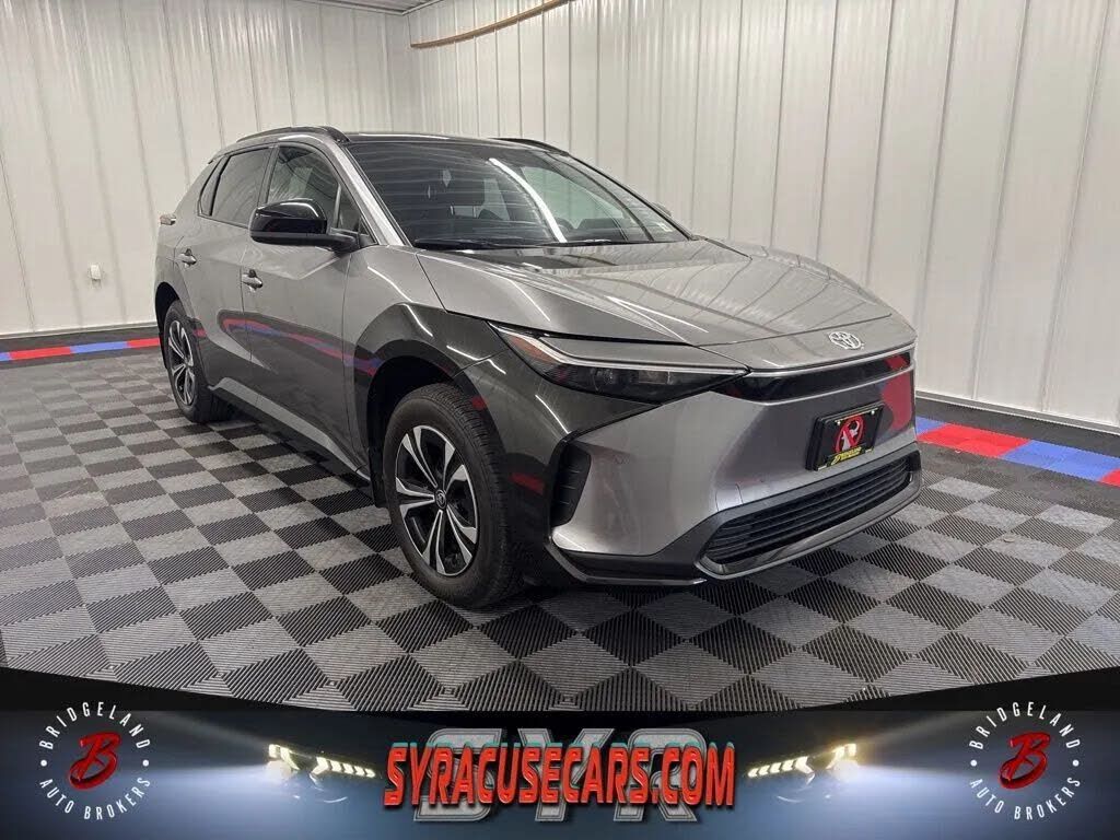 2024 TOYOTA bZ4X