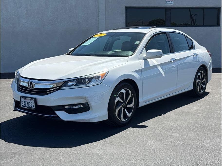 2017 HONDA Accord