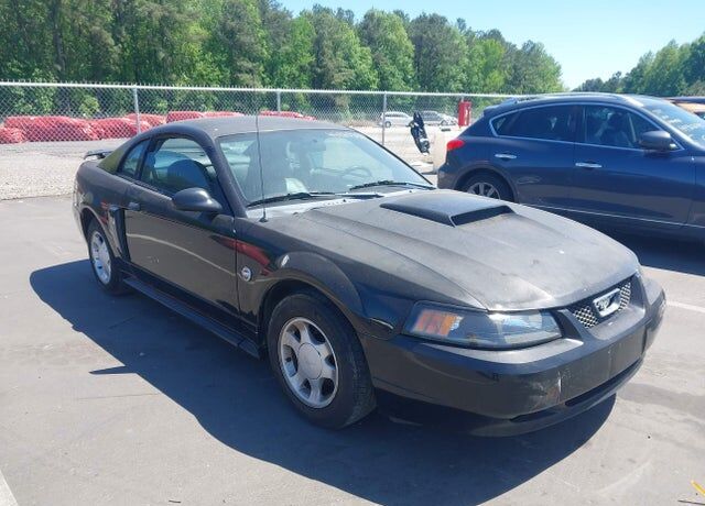 2004 FORD Mustang