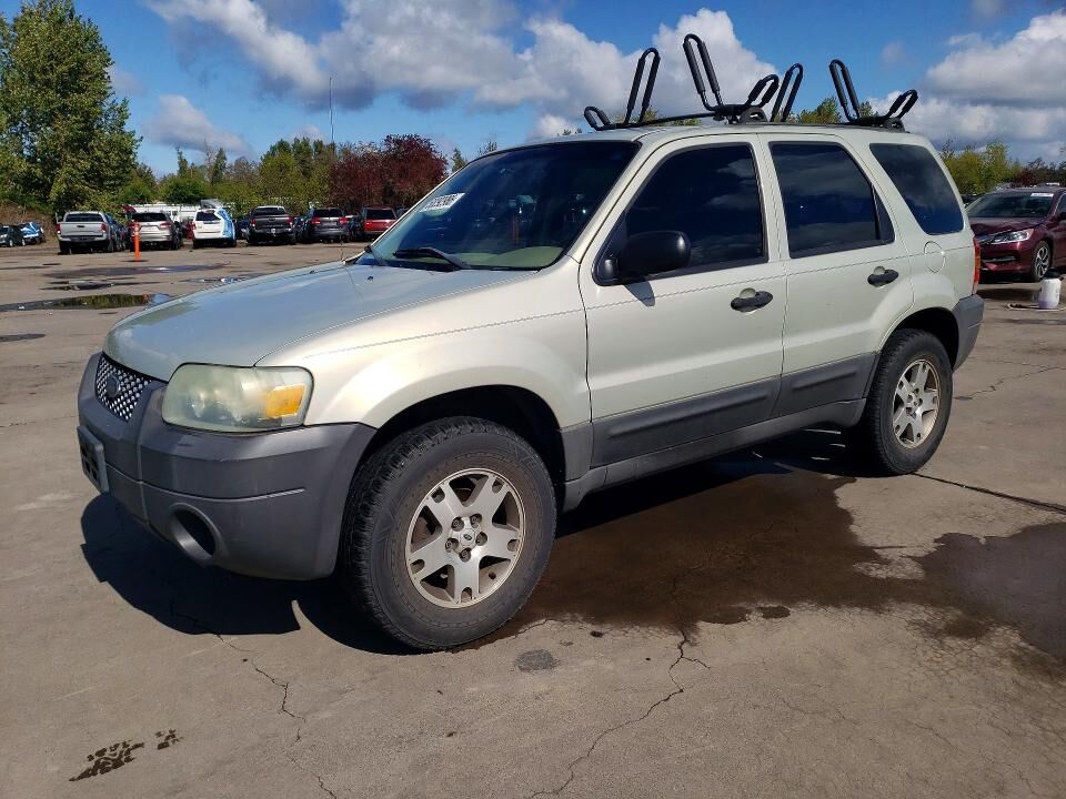 2005 FORD Escape