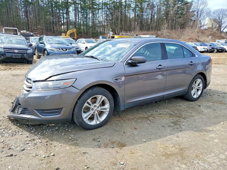 2013 FORD Taurus