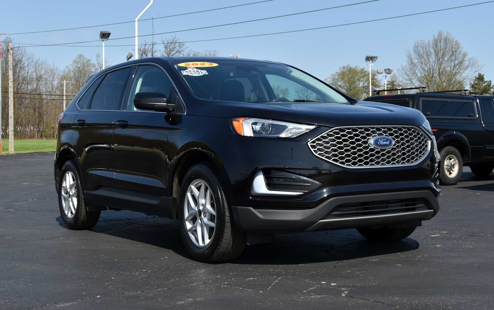 2023 FORD Edge