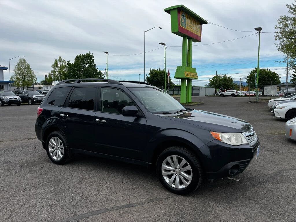 2013 SUBARU Forester