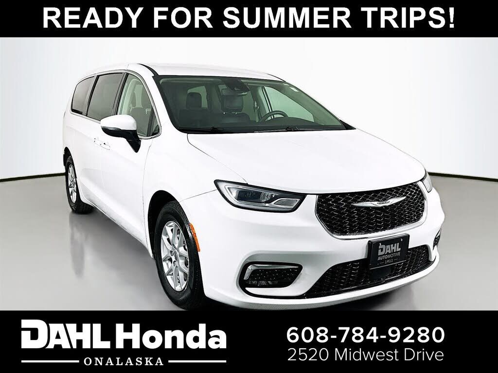 2023 CHRYSLER Pacifica