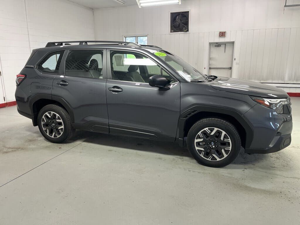 2025 SUBARU Forester