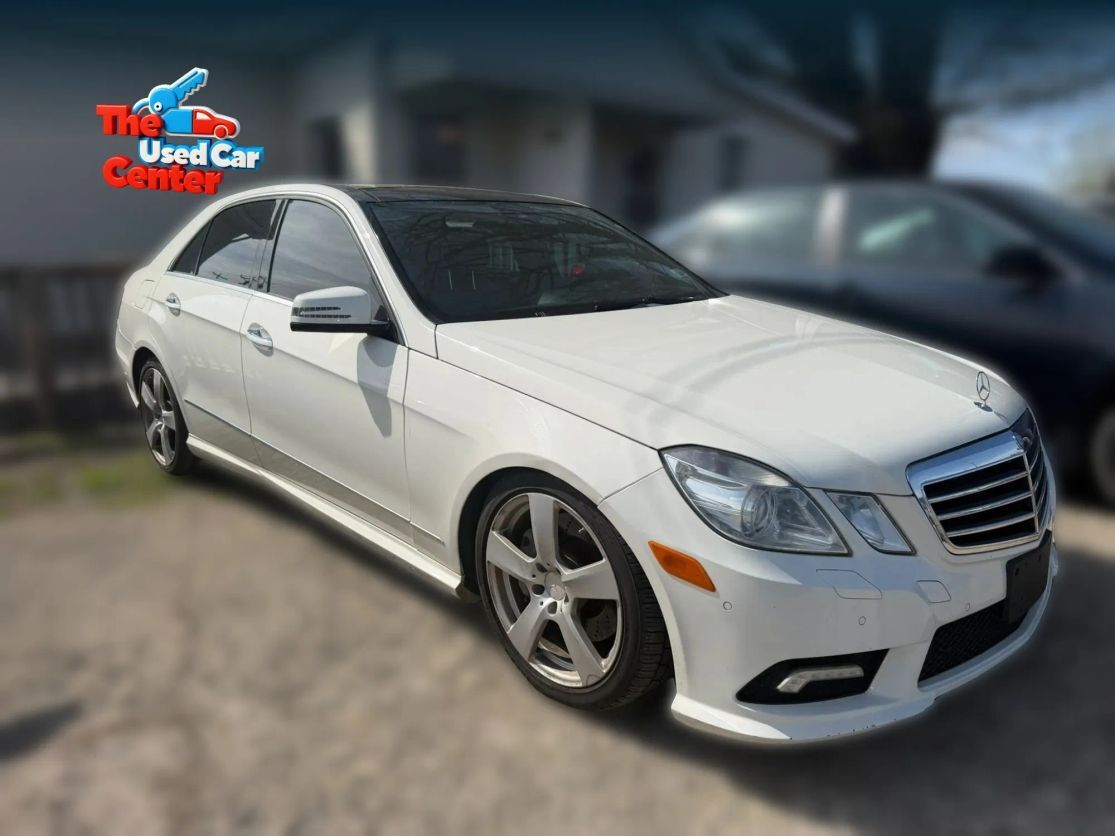 2010 MERCEDES-BENZ E-Class