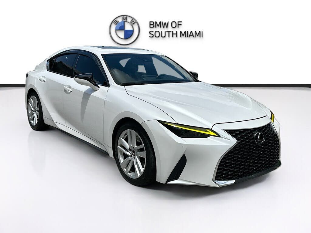 2023 LEXUS IS