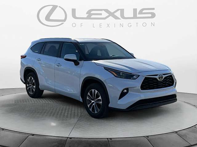 2023 TOYOTA Highlander
