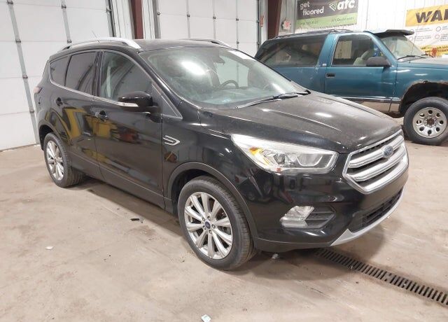 2017 FORD Escape