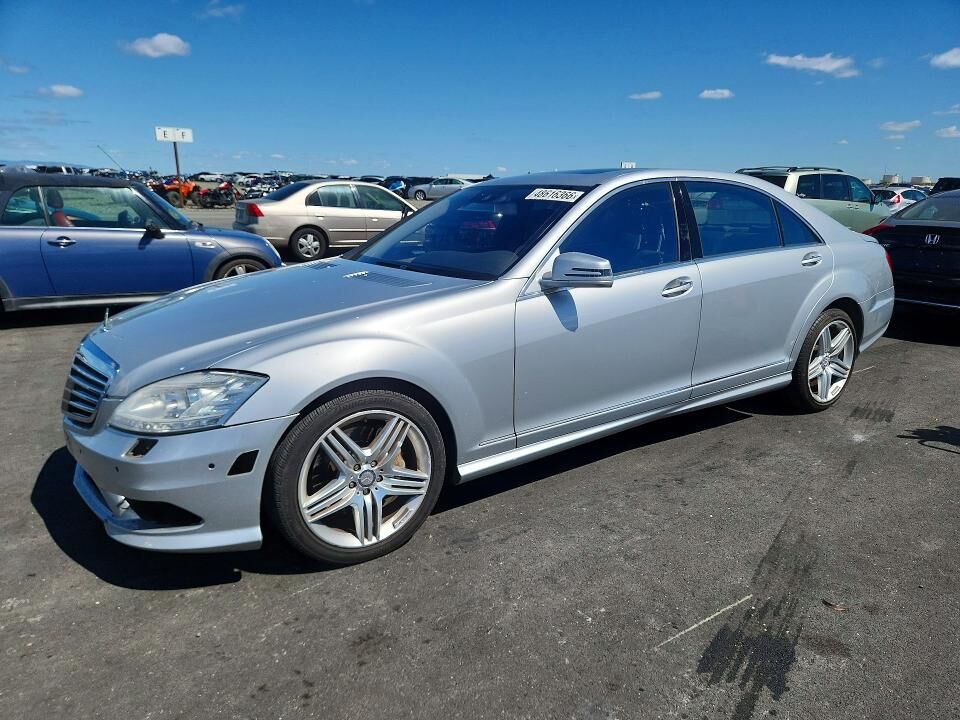 2013 MERCEDES-BENZ S-Class