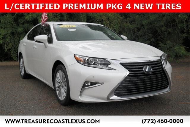 2016 LEXUS ES