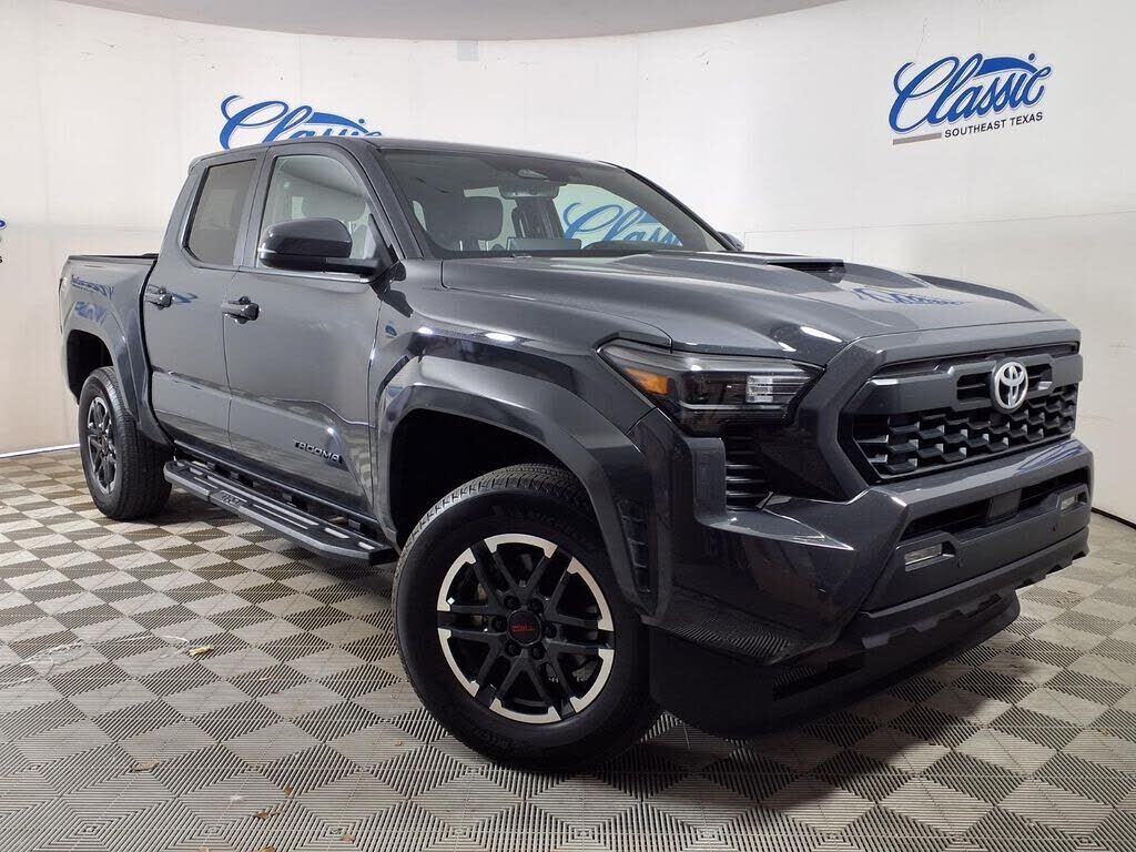 2024 TOYOTA Tacoma