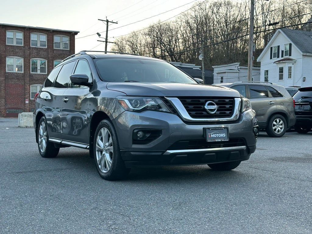 2018 NISSAN Pathfinder