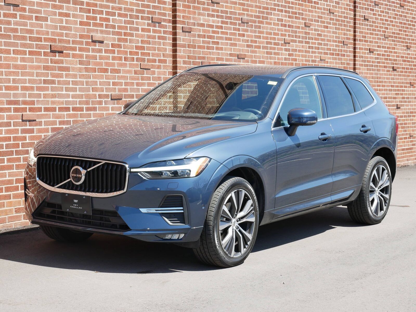 2022 VOLVO XC60
