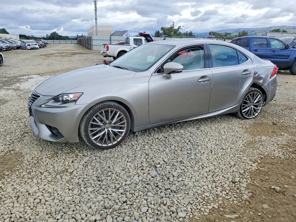 2016 LEXUS IS