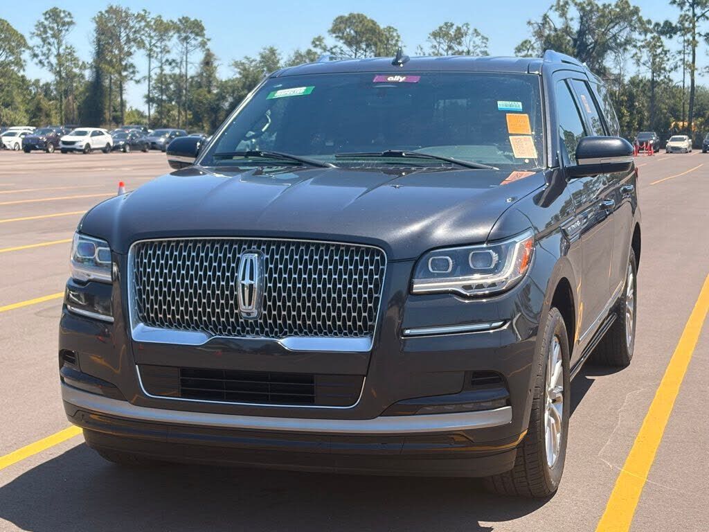 2023 LINCOLN Navigator
