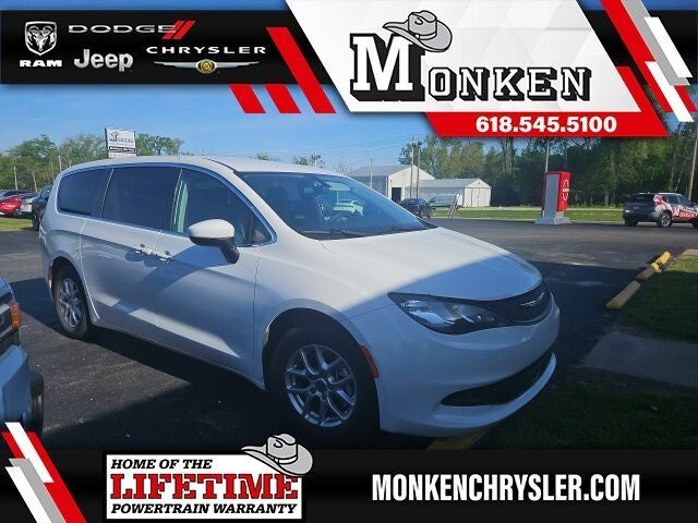 2022 CHRYSLER Voyager