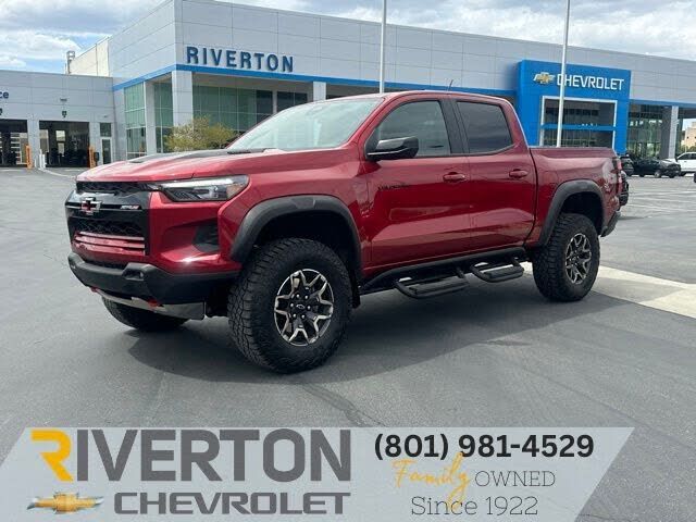 2025 CHEVROLET Colorado