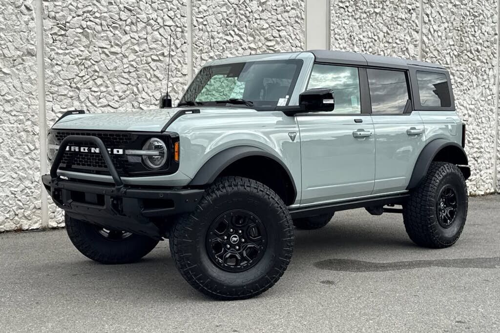 2021 FORD Bronco