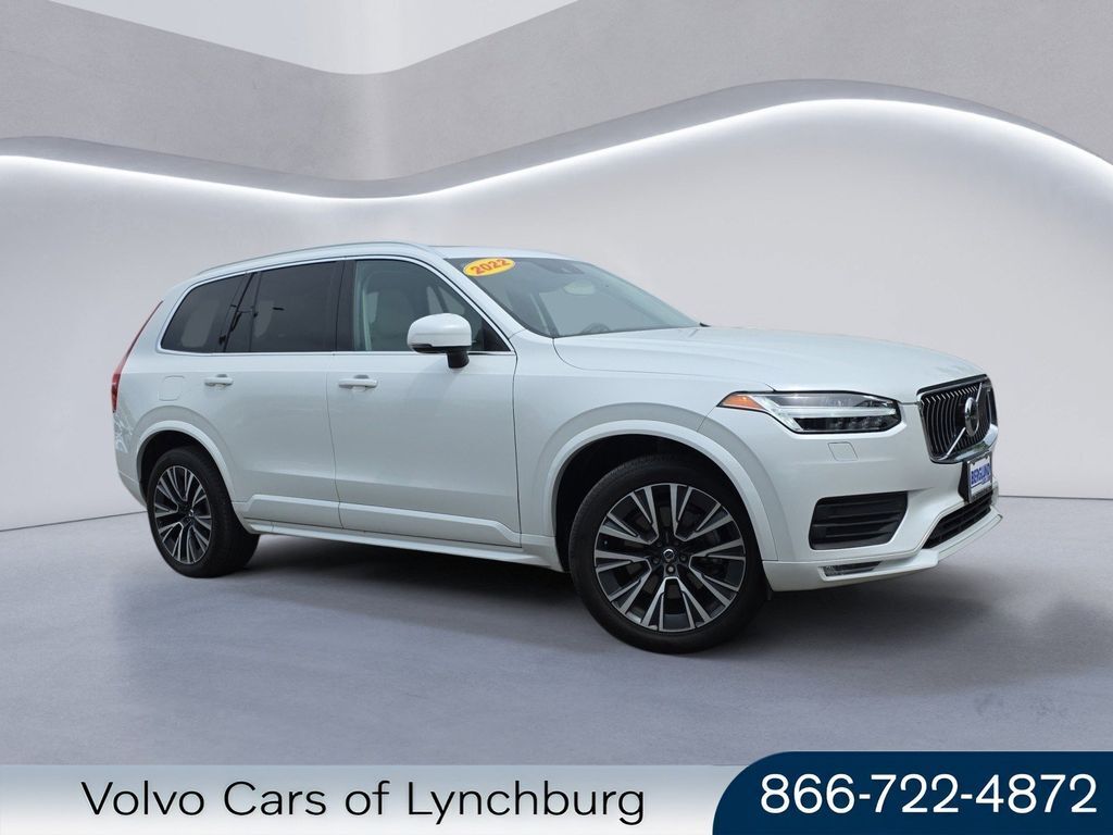 2022 VOLVO XC90