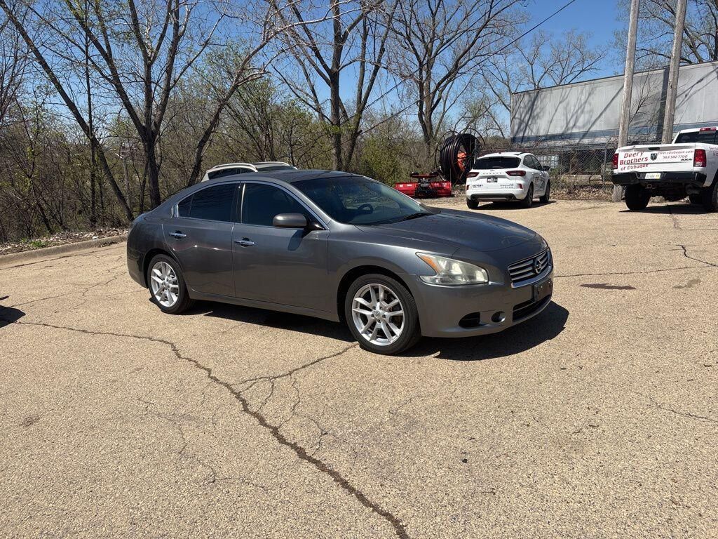2014 NISSAN Maxima