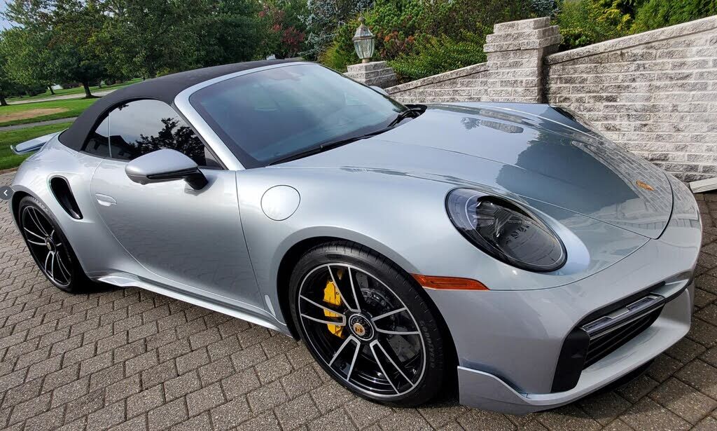 2022 PORSCHE 911