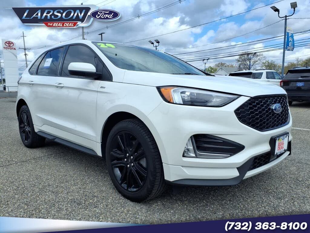2024 FORD Edge