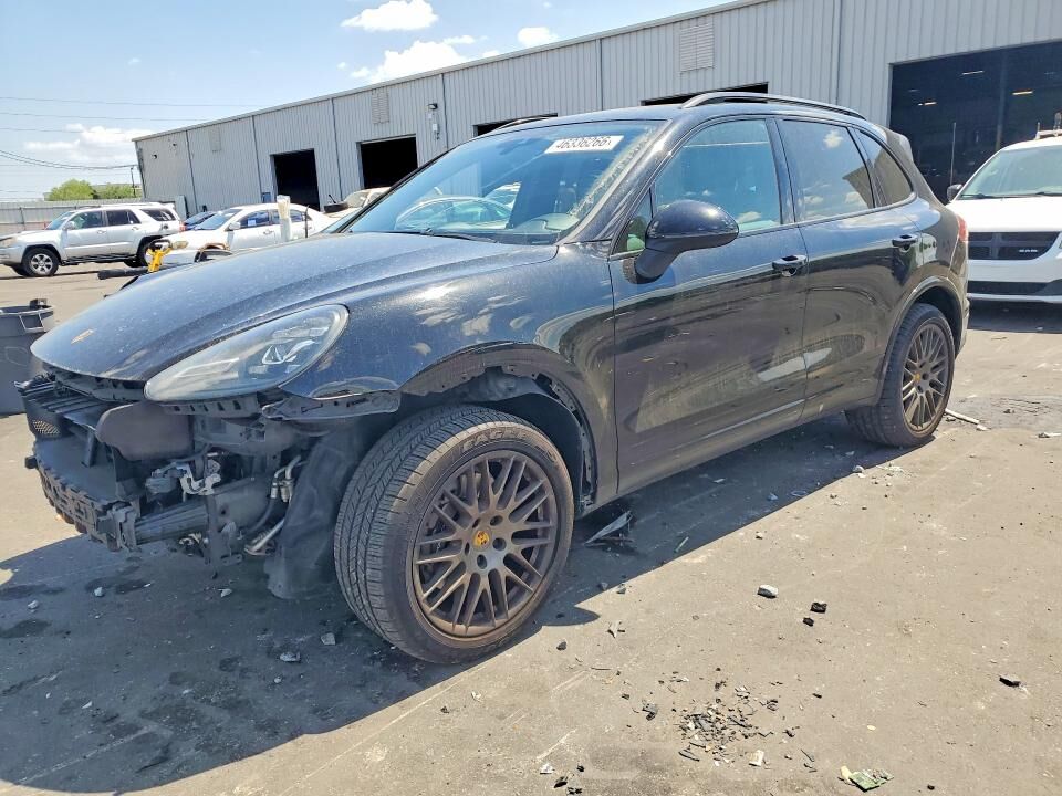 2017 PORSCHE Cayenne
