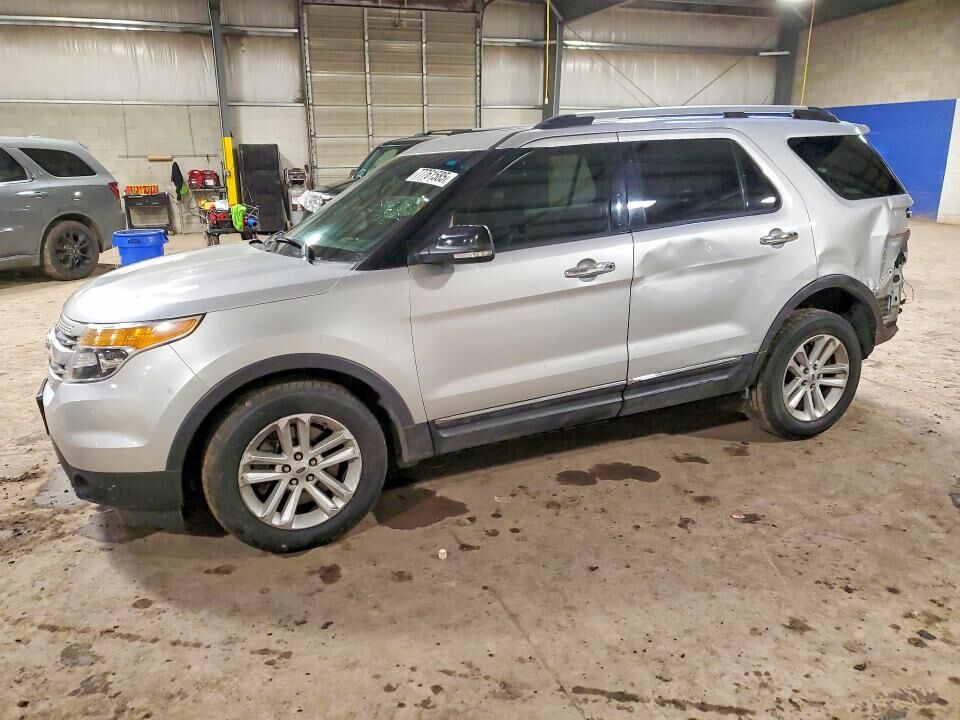 2013 FORD Explorer
