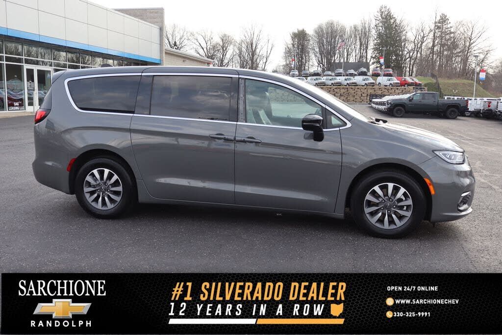 2025 CHRYSLER Pacifica