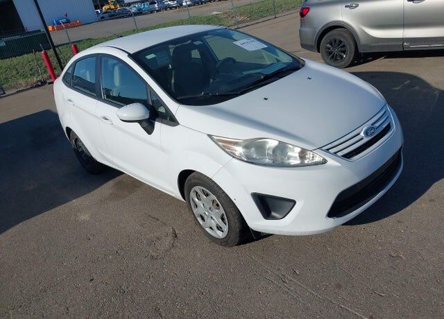 2012 FORD Fiesta