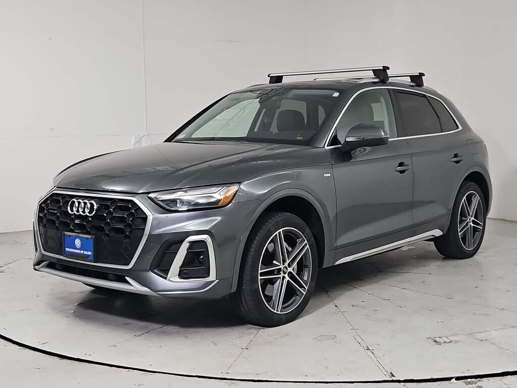 2021 AUDI Q5 e