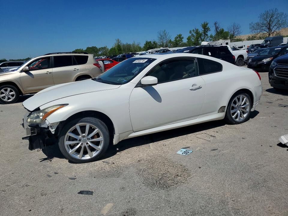 2011 INFINITI G37
