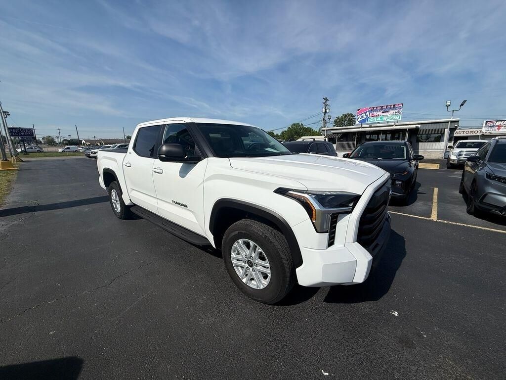 2024 TOYOTA Tundra