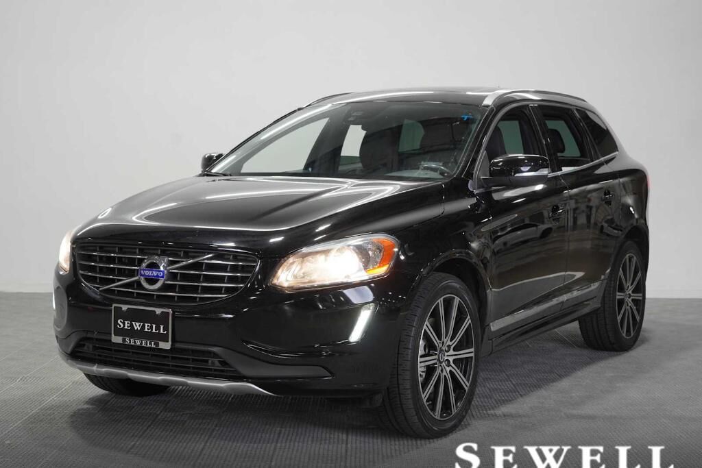 2015 VOLVO XC60