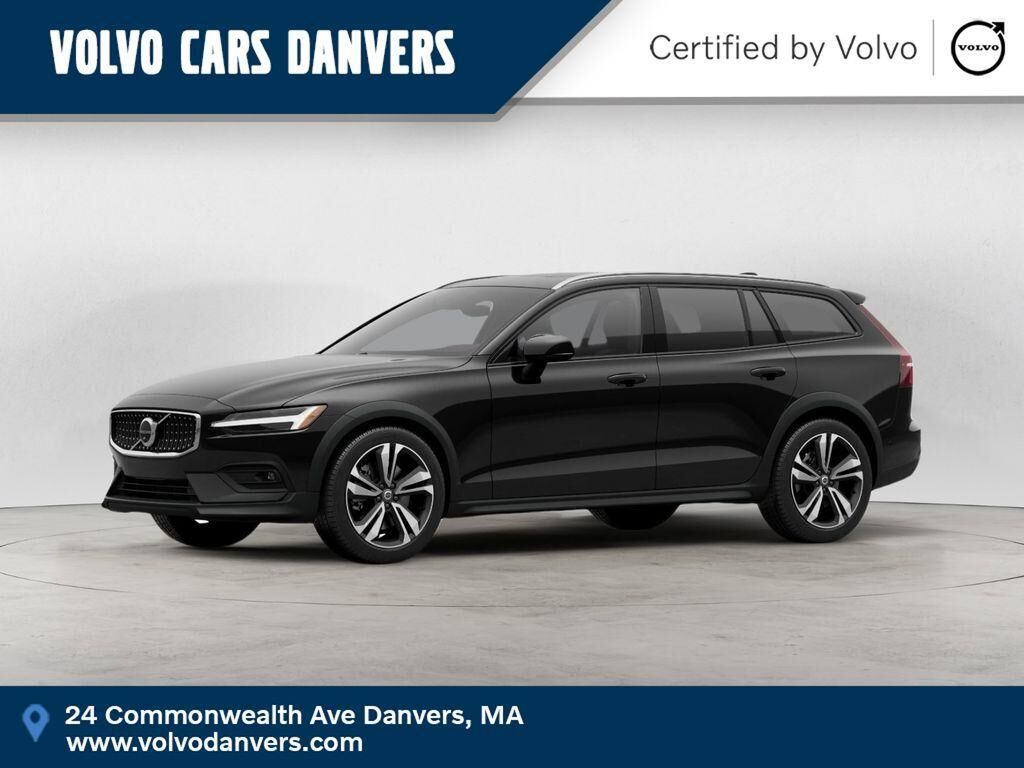 2025 VOLVO V60CC